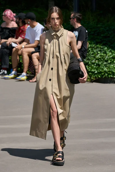 Look 42